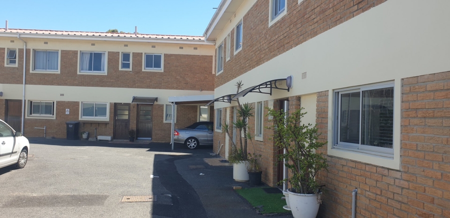 3 Bedroom Property for Sale in Table View Western Cape